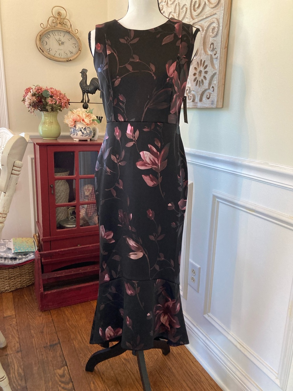 Enfocus Studio Black Midi Dress with Rose Floral Print